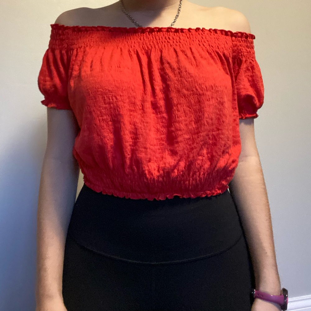 Red crop too off the shoulder loose shirt